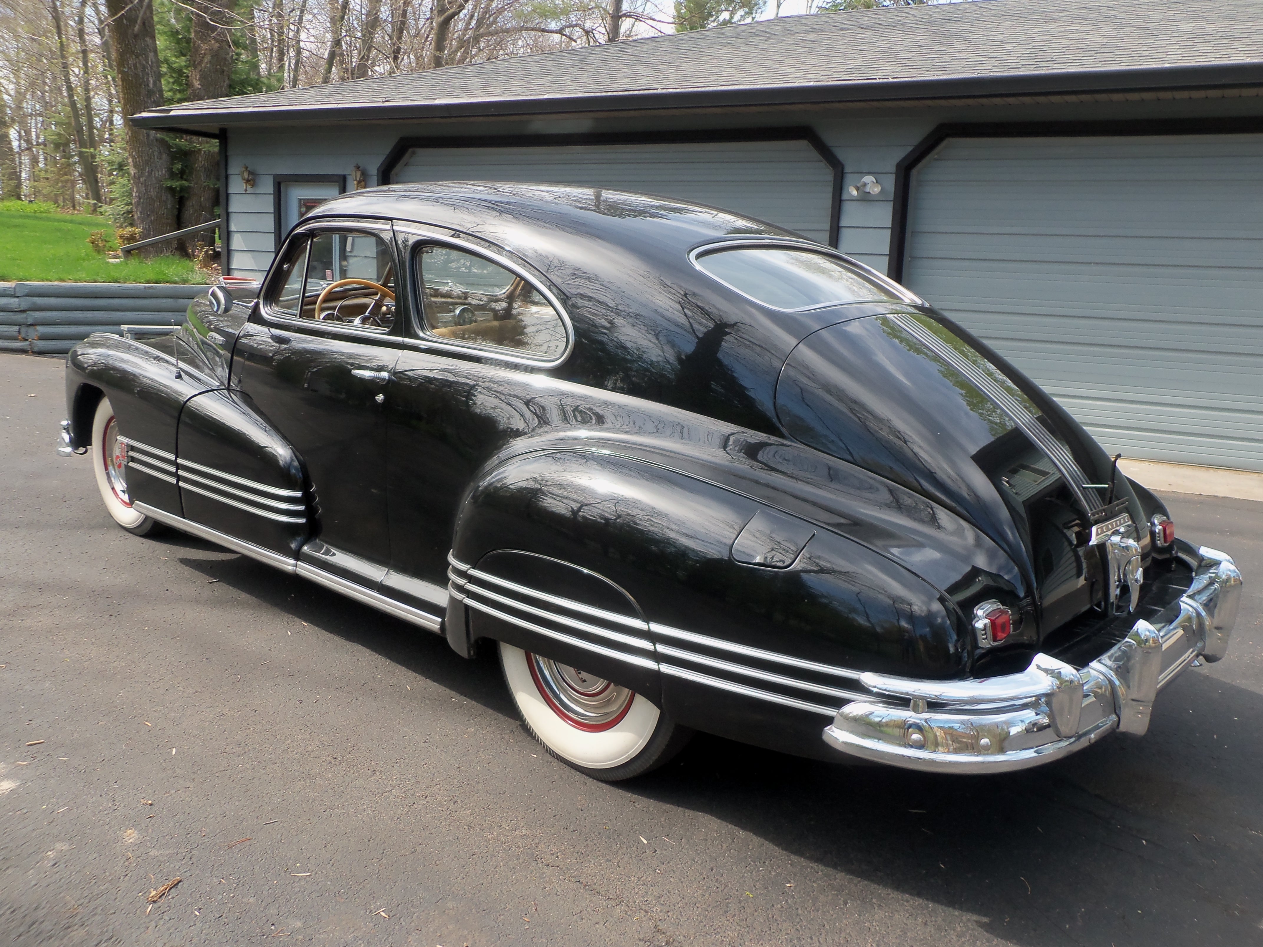 46 Pontiac Torpedo.JPG